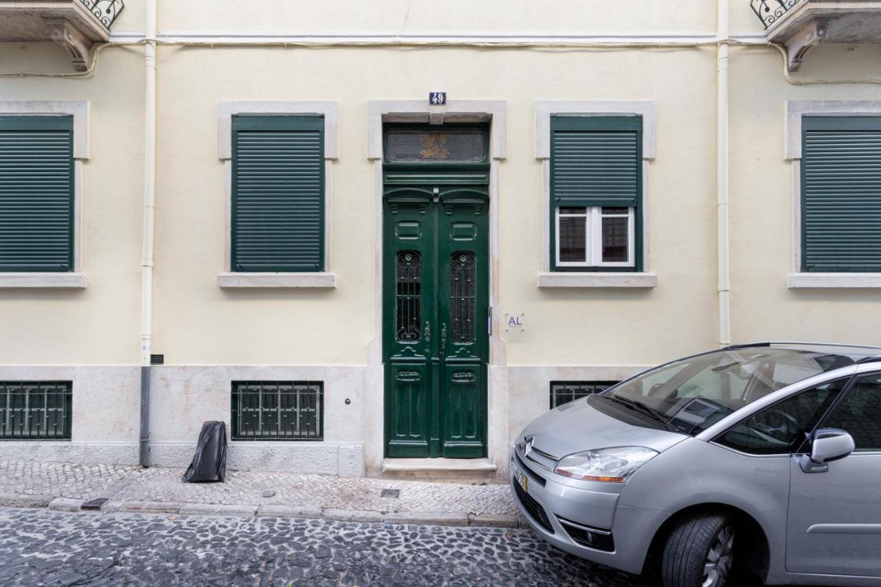 Joivy Marvelous 3-Bed Home With Astonishing View And Terrace, Nearby St George Castle Lisbon Exterior photo