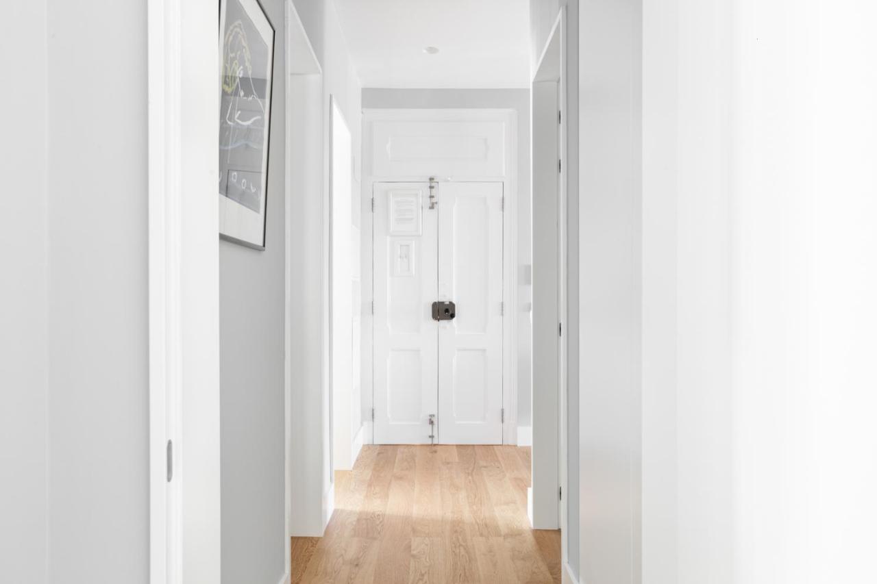 Joivy Marvelous 3-Bed Home With Astonishing View And Terrace, Nearby St George Castle Lisbon Exterior photo